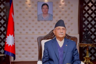 प्रचण्डको कार्यकर्ता भइसकेपछि माधव नेपालले पूर्व एमालेको सम्पत्तिमा दाबी गर्न मिल्दैनः ओली