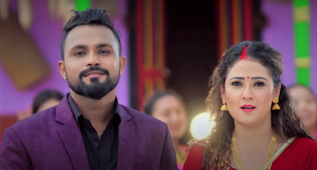 'सोचे झै जिन्दगी रै नछ' गितकी चर्चित गायिका मधु क्षेत्री र बिक्रम परियारको तिज गित सार्वजनिक, रातारात वन्यो हिट (भिडियो)