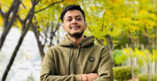 कोरिया पुगेको ७ महिना नबित्दै क्यान्सरसंग लडिरहेछन् सरोज